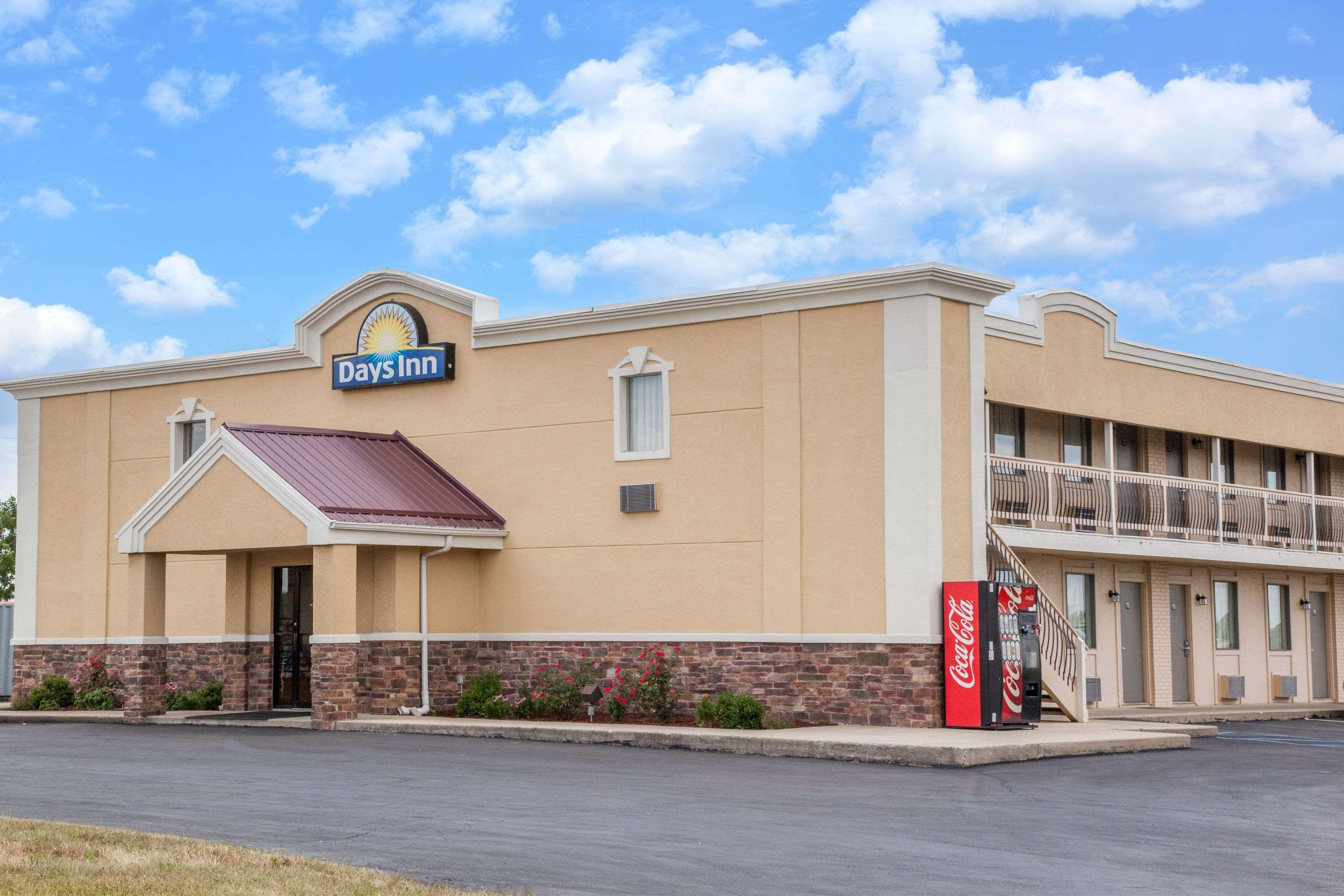 Days Inn By Wyndham Fort Wayne Exterior foto